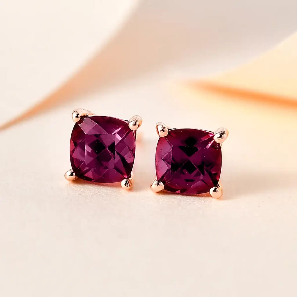 Tanzanian Rhodolite Garnet Solitaire Stud Earrings in Vermeil Rose Gold Over Sterling Silver