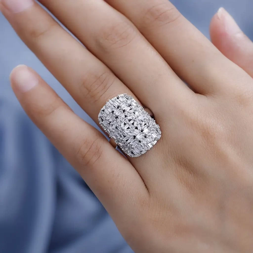 Diamond Cluster Ring Cocktail Ring