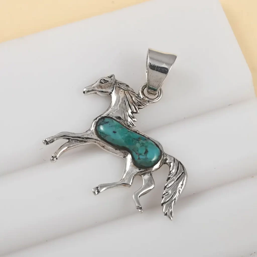 Southwest jewelry horse pendant in silver