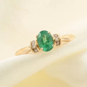 color therapy with gemstones AAA Zambian Emerald Ring