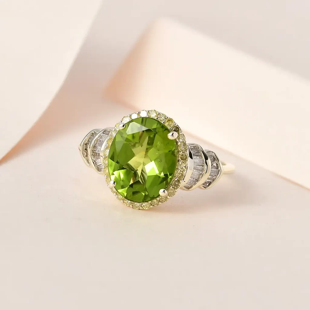 Green Gold Peridot birthstone Ring for Leo